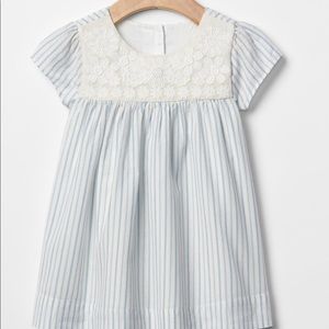 BabyGAP dress embroidered
